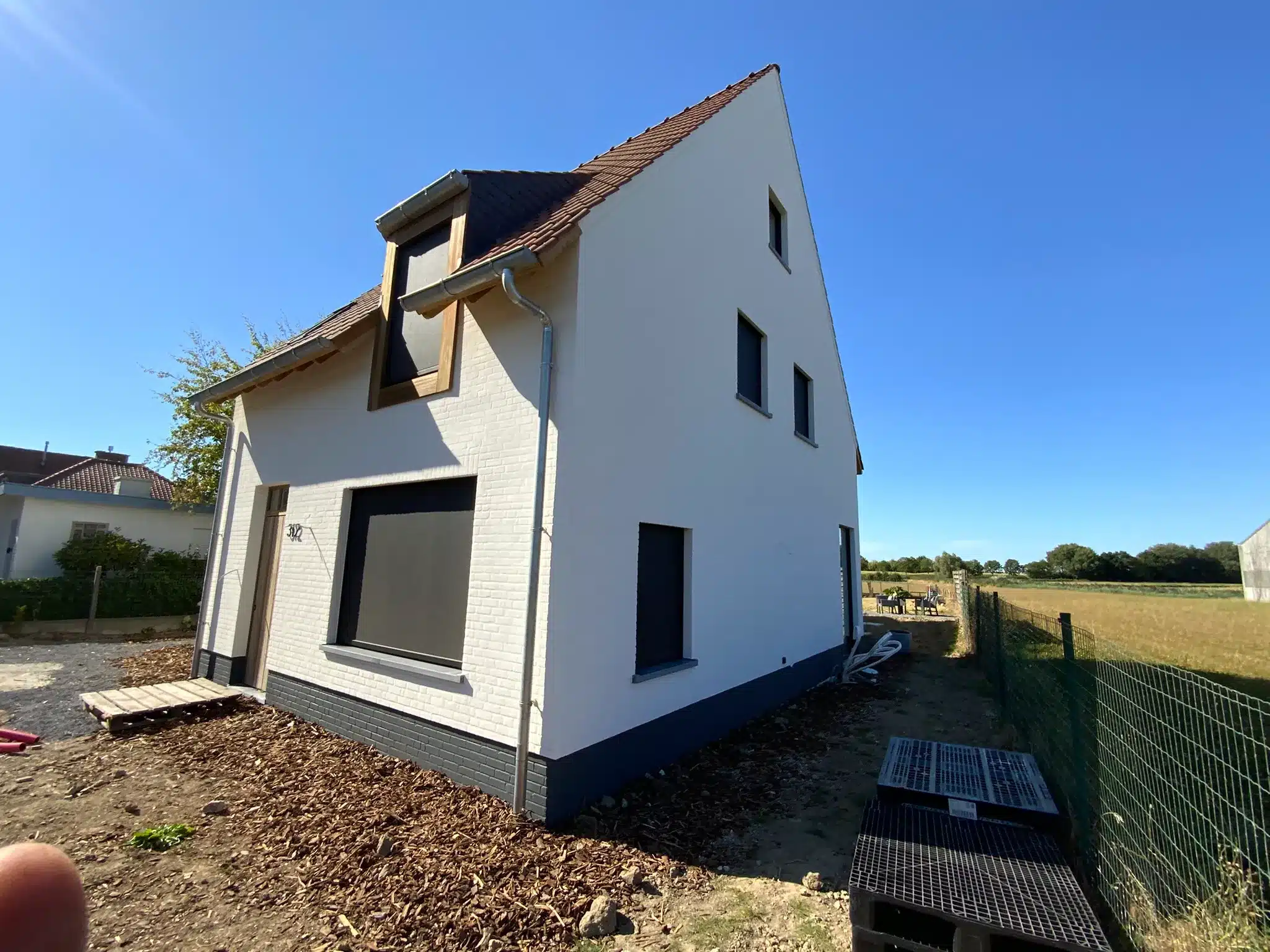 Landelijke woning met een authentiek gekaleide buitengevel